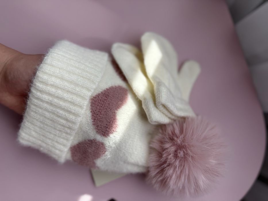 Шапка на дівчинку