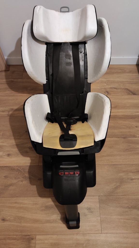 RECARO Fotelik samochodowy 9-18 kg.