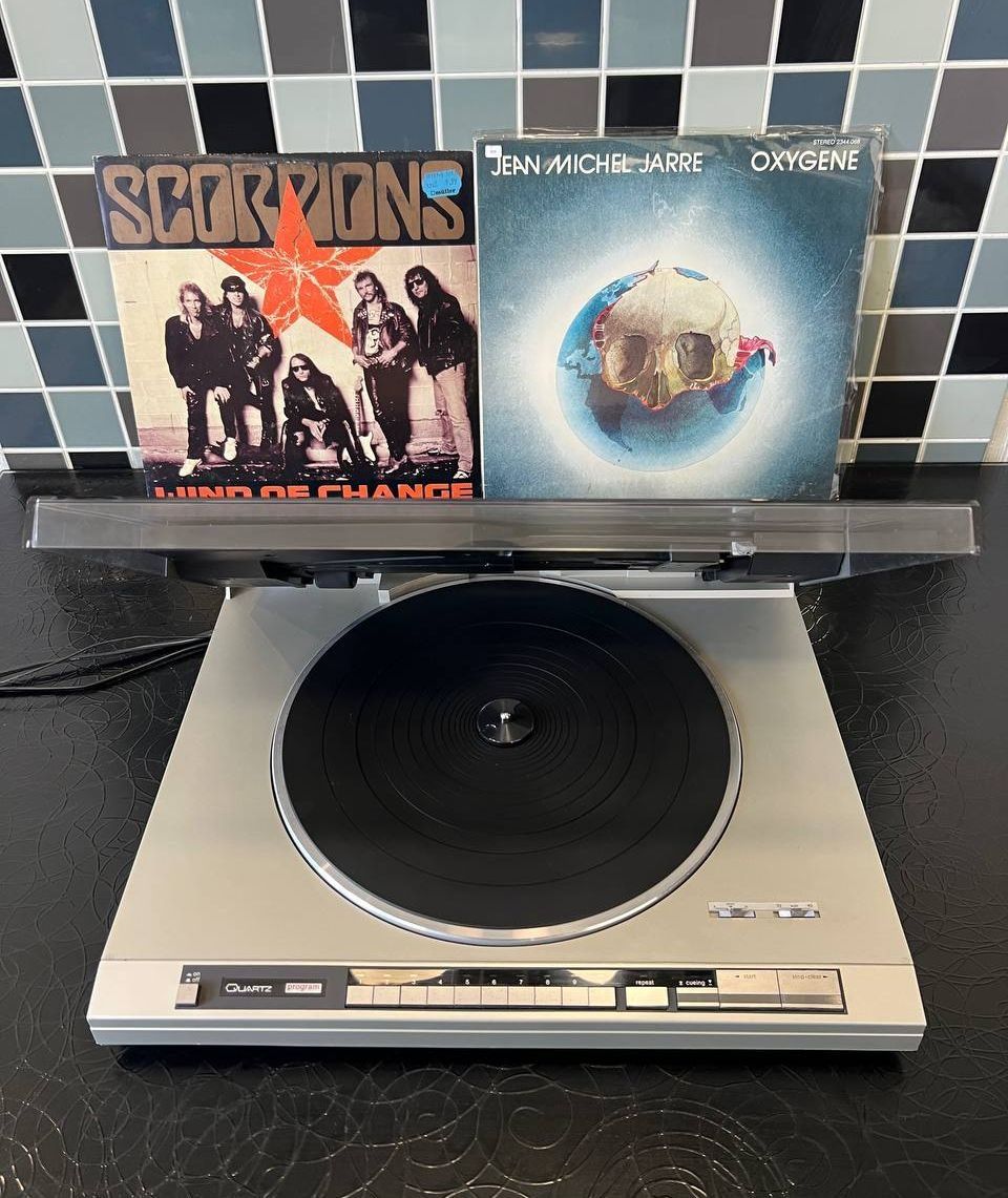 Technics SL QL15 Вініловий програвач