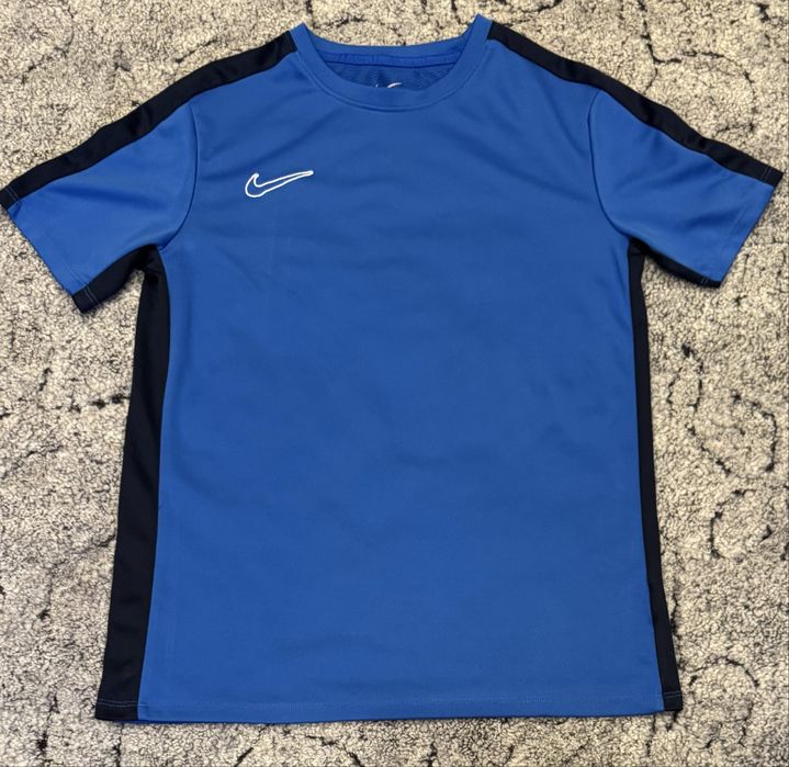 футболка nike s