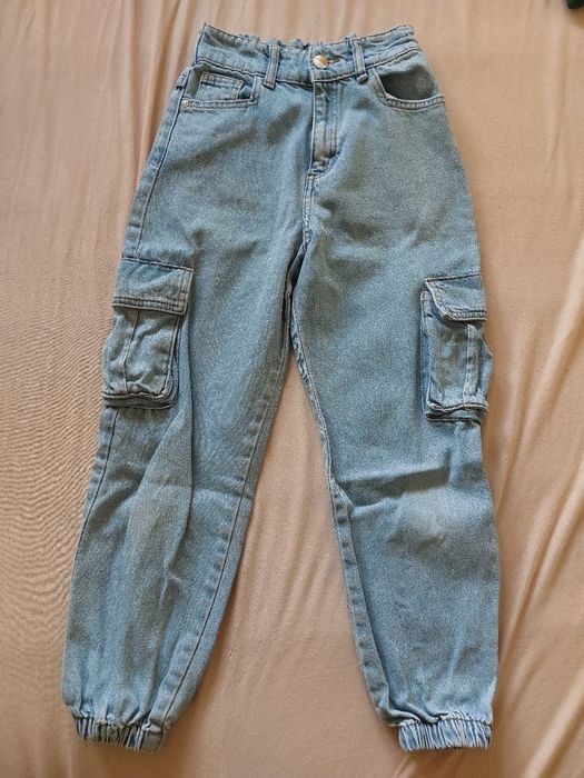 Dziecięce, szerokie jeansy z gumką z tyłu i ściągaczami