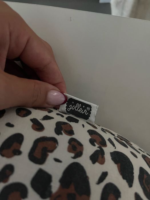 Kokon gniazdo leopard panterka Jollein