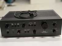 Wzmacniacz  AKAI  AM-2400