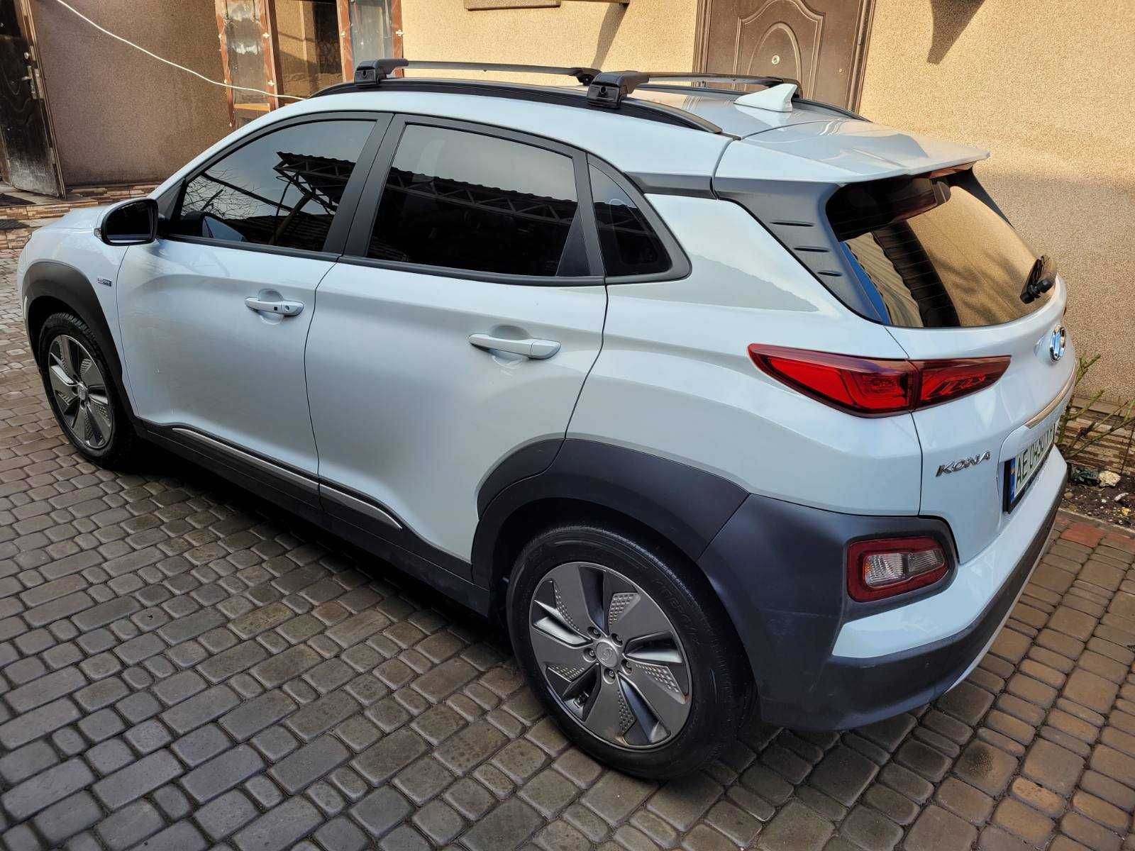 Hyundai Kona Electric 64 kWt Premium 2020 года