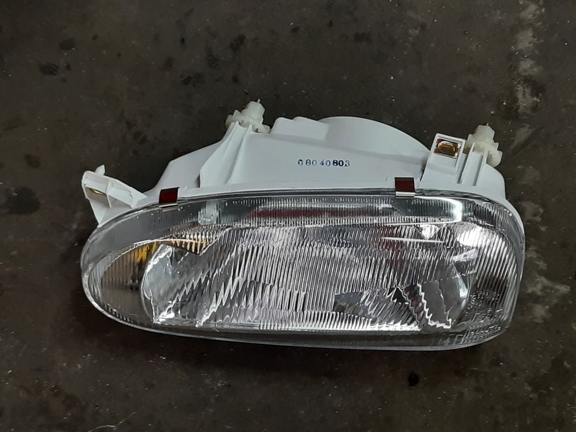 Lampa / reflektor przedni lewy - Volkswagen Golf III (2 szt)