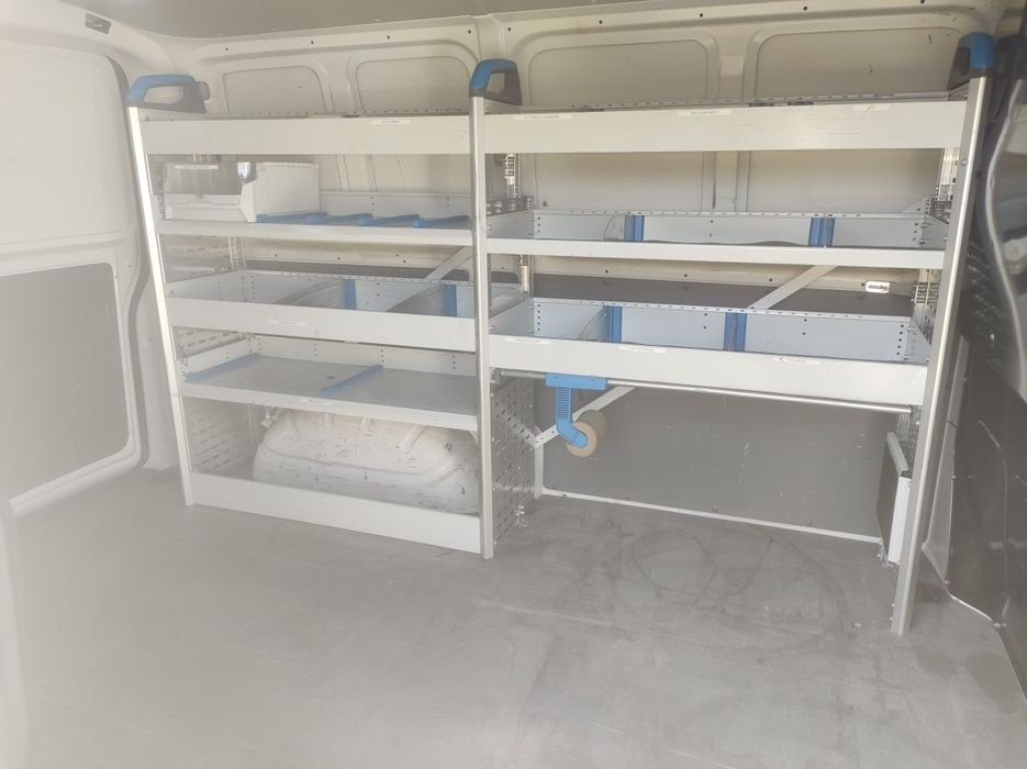 Zabudowa serwisowa Sartimo regał zabudowa VW transporter