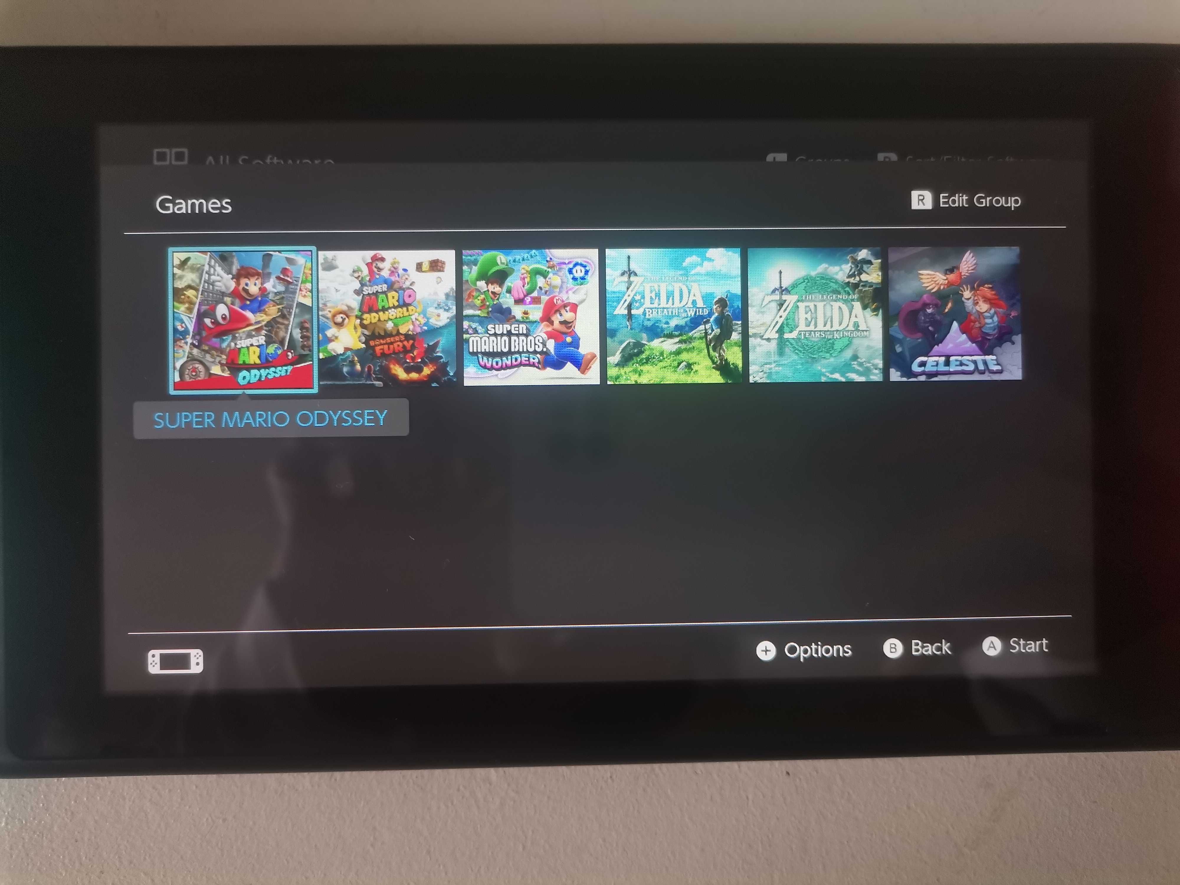 RESERVADA Nintendo Switch V2 (conta com jogos + Pro Controller)