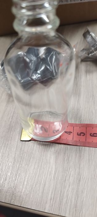 Buteleczki 6 sztuk 50ml zakręcane z lejkiem