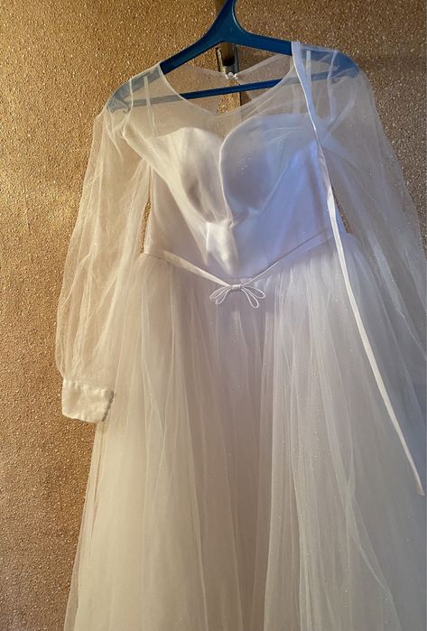 Весільна сукня