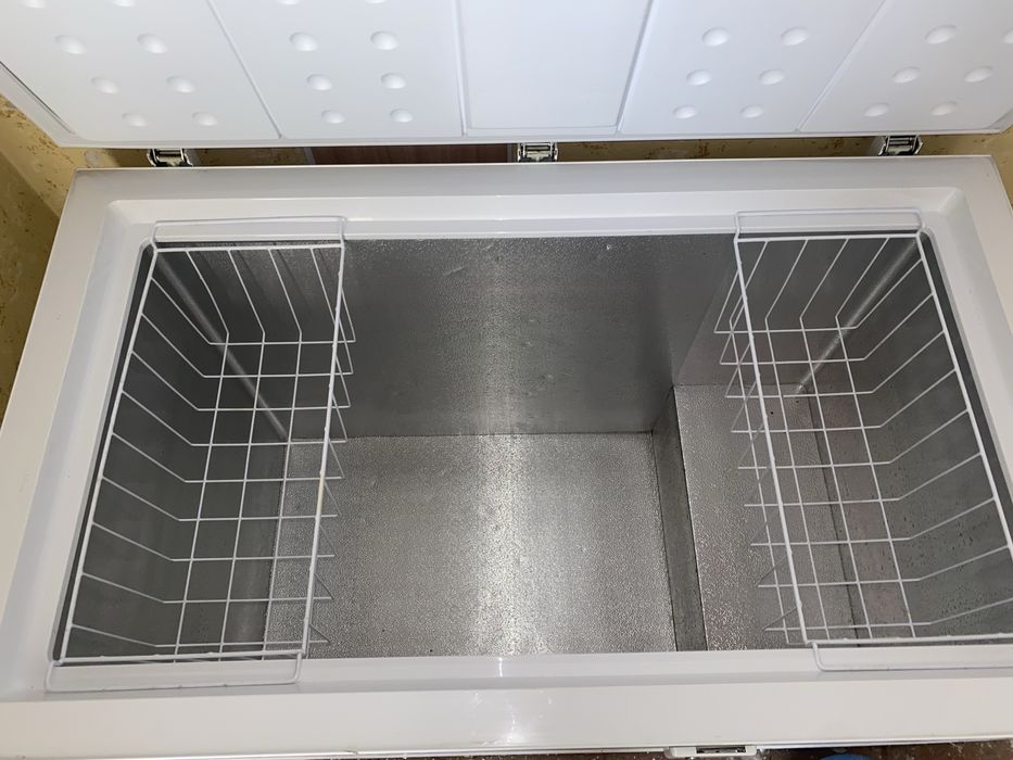 Морозильний ларь Elenberg cfr-300