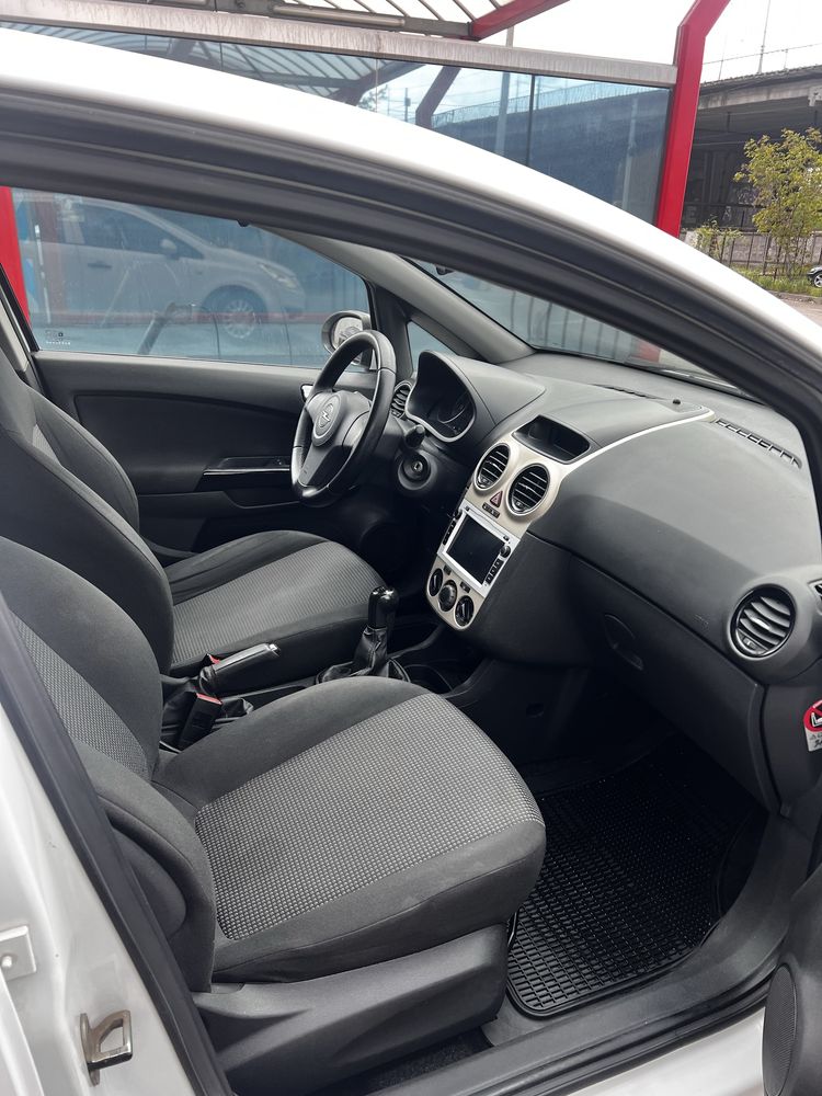 Opel Corsa D 2009