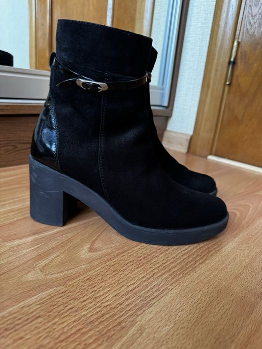 Зимові напівчеревики 38,5-39 р