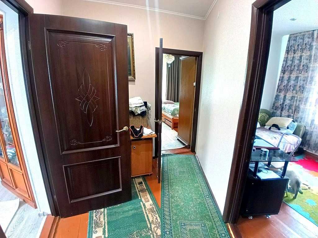 Продам жилий будинок в центрі Макарова.