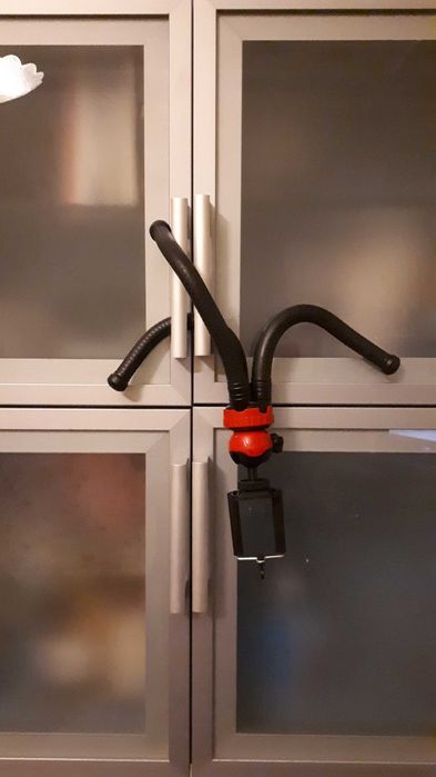 Уникальный штатив с гнущимися ножками. Такого ещё не было.