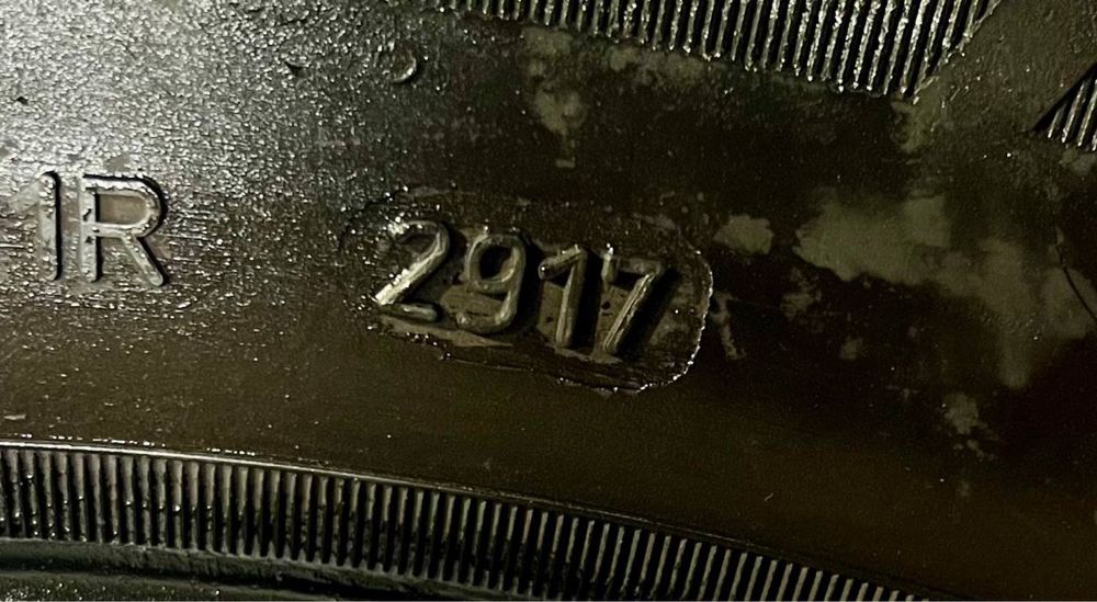 Шины б у 215/60R17 GOODYEAR Ultra Grip Performance зима