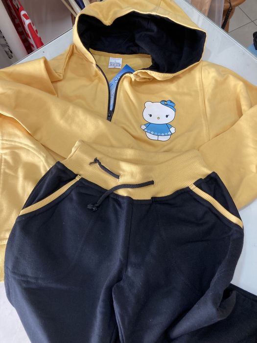 Fato de treino Hello Kitty 3 peças - 8 anos