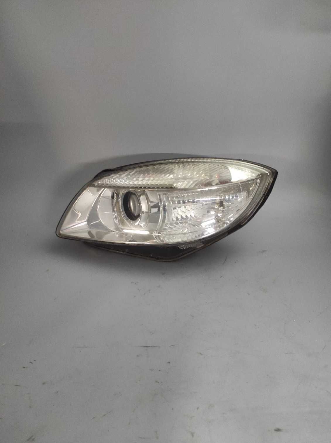 Lampa przednia lewa SKODA FABIA II, Soczewka! Rok 2007-14