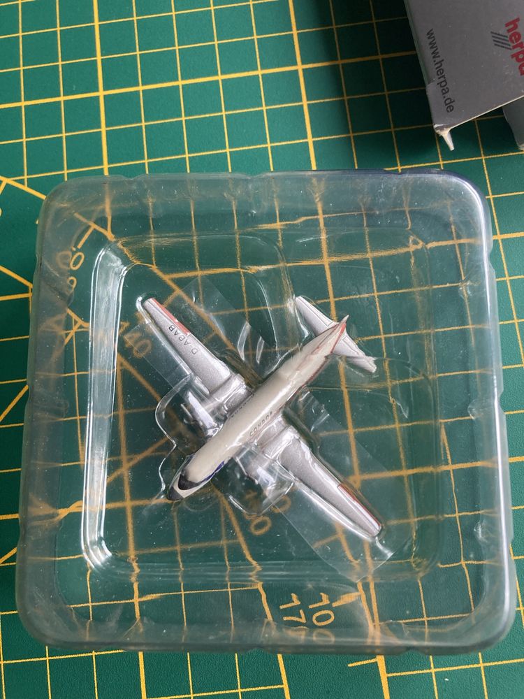 Herpa Convair CV-440 Condor 1:500