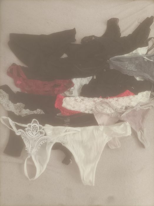 Stringi / majtki damskie S ( 20 szt)