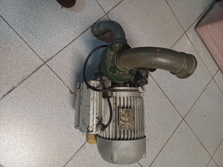 Bomba eléctrica 1.5 cv