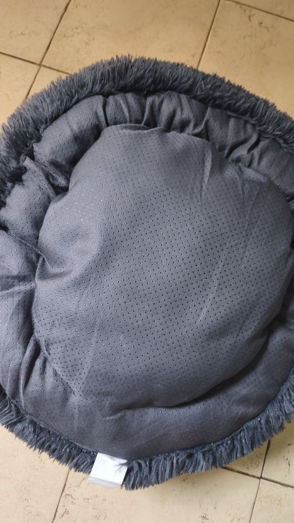 Cama para cão ou gato nova