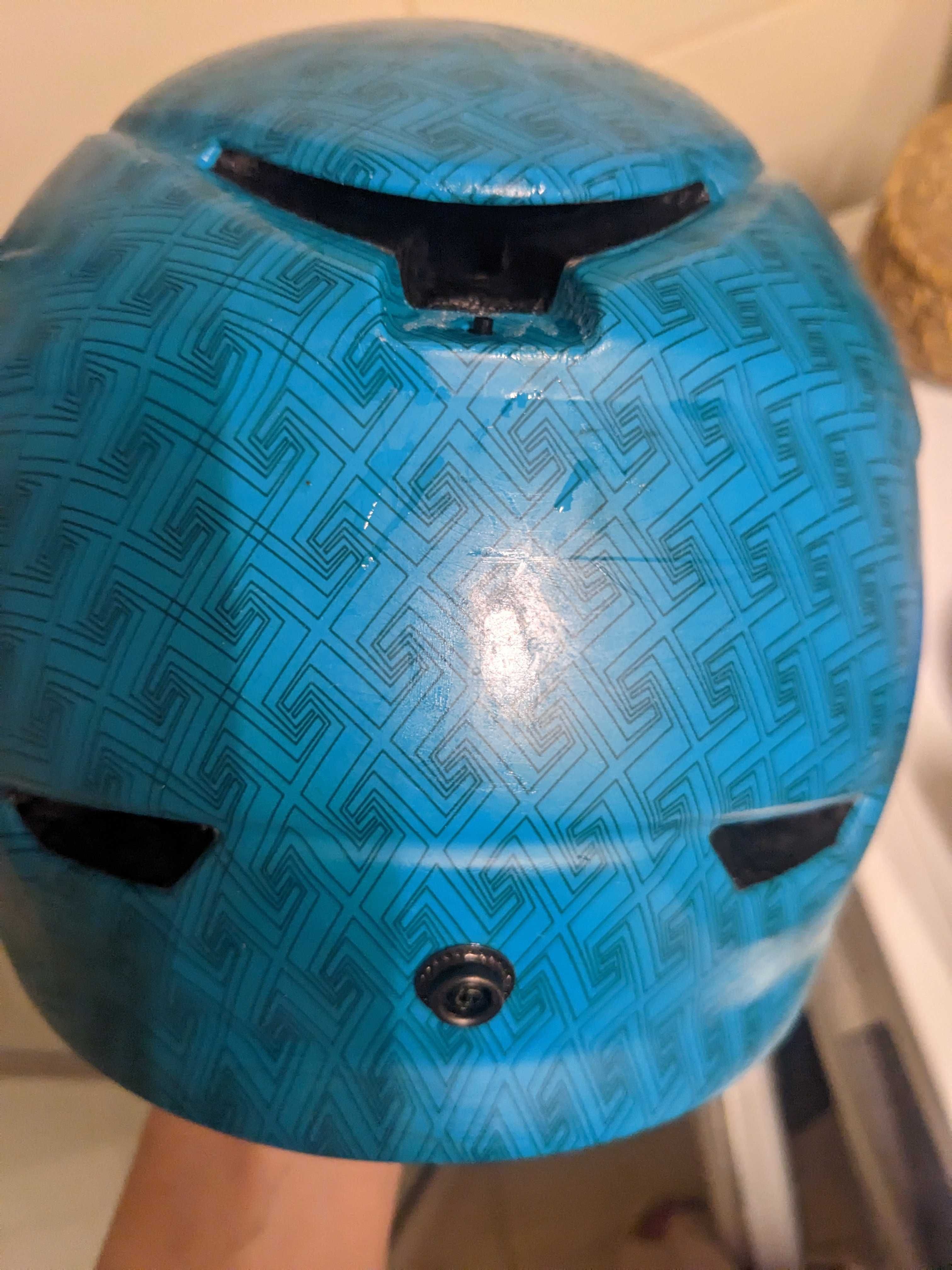 Kask narciarski IQ