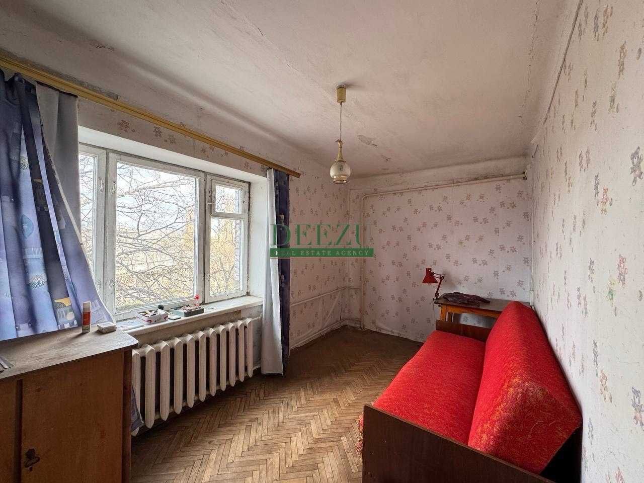 Продаж 2к квартири Салютна, 11