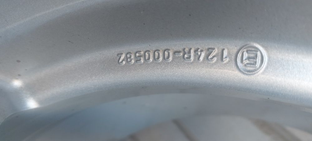 Литі диски на r18