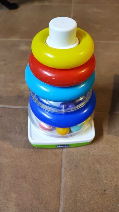 Brinquedo Bebé Chicco - Pirâmide  anéis coloridos