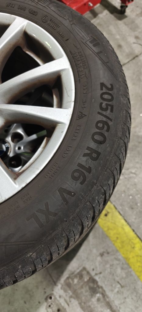 Jantes 16 BMW + Pneus 205/60r16 - f30 / f31