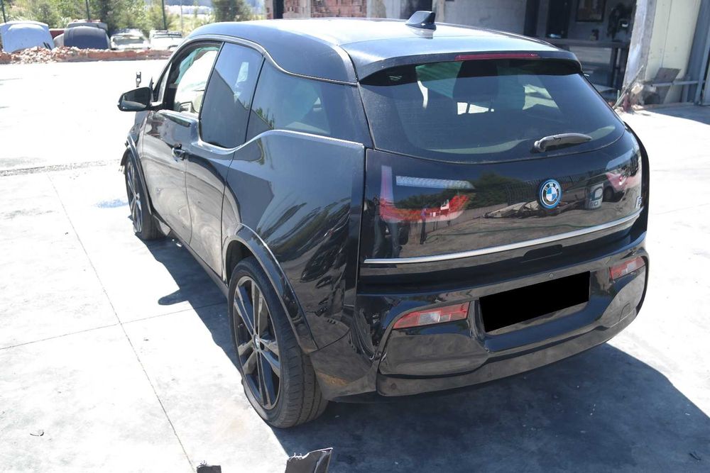 BMW i3 i3s acidentado (IVA dedutível)