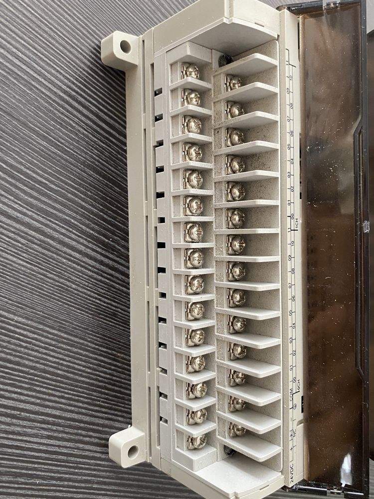 Sterownik plc Omron Sysmac CPM2A