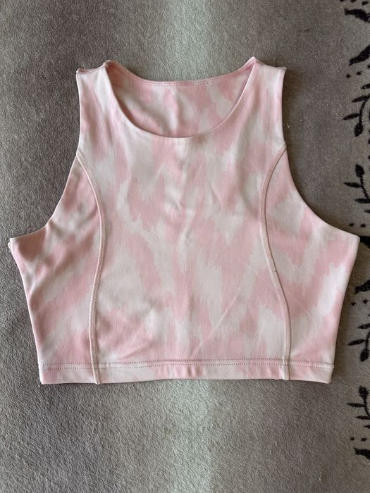 Рожевий спортивний топ