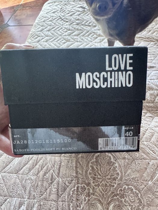 Мюлі з хутром оригінал Moschino в ідеалтному стані