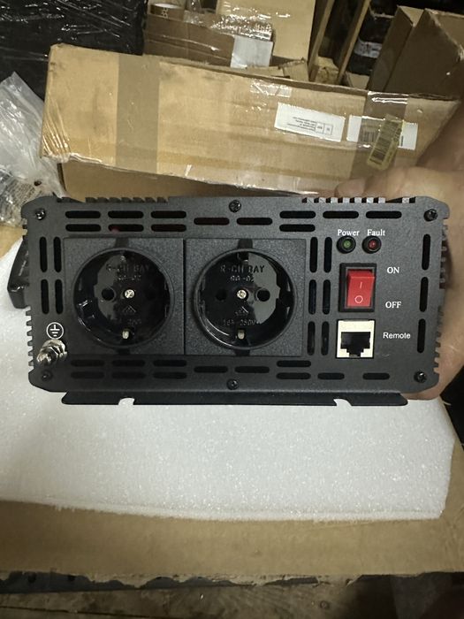 Інвертор(перетворювач) 2500w 24v