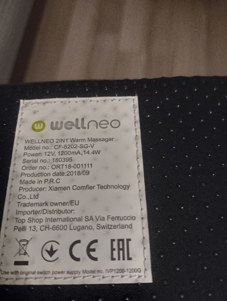 Masażer platformowy do stóp, brzucha, karku, podgrzewacz, Wellneo.