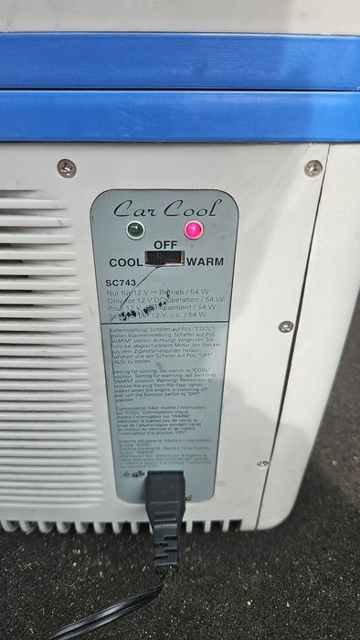 Lodówka turystyczna samochodowa 12V/54W z funkcją grzania