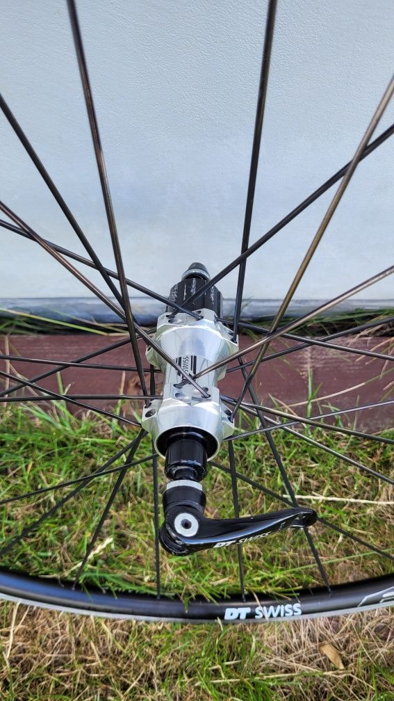 Koła dt swiss spline r23 szosa