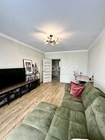 Продам квартиру  Здановської Юлії (Ломоносова), 36в