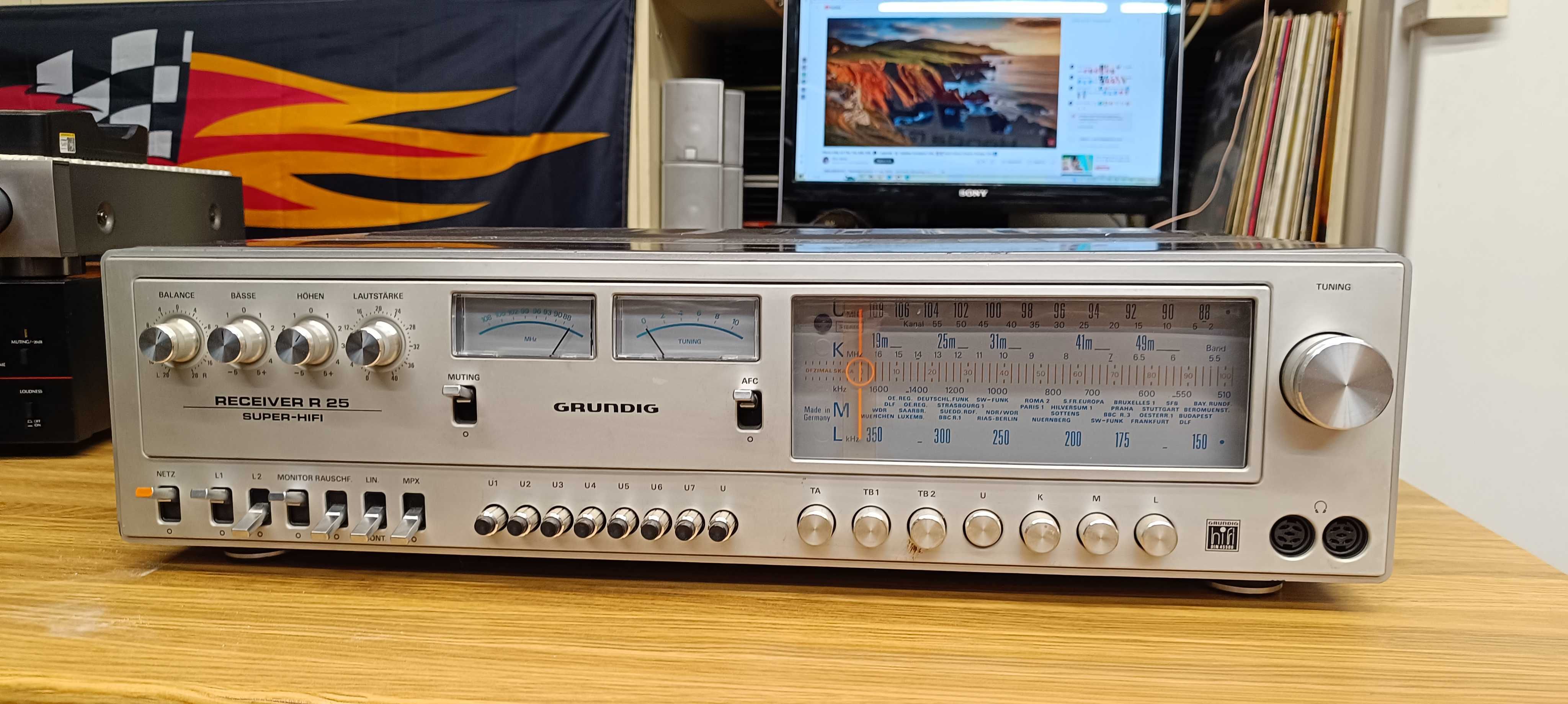 Стерео ресивер  Grundig Receiver R 25