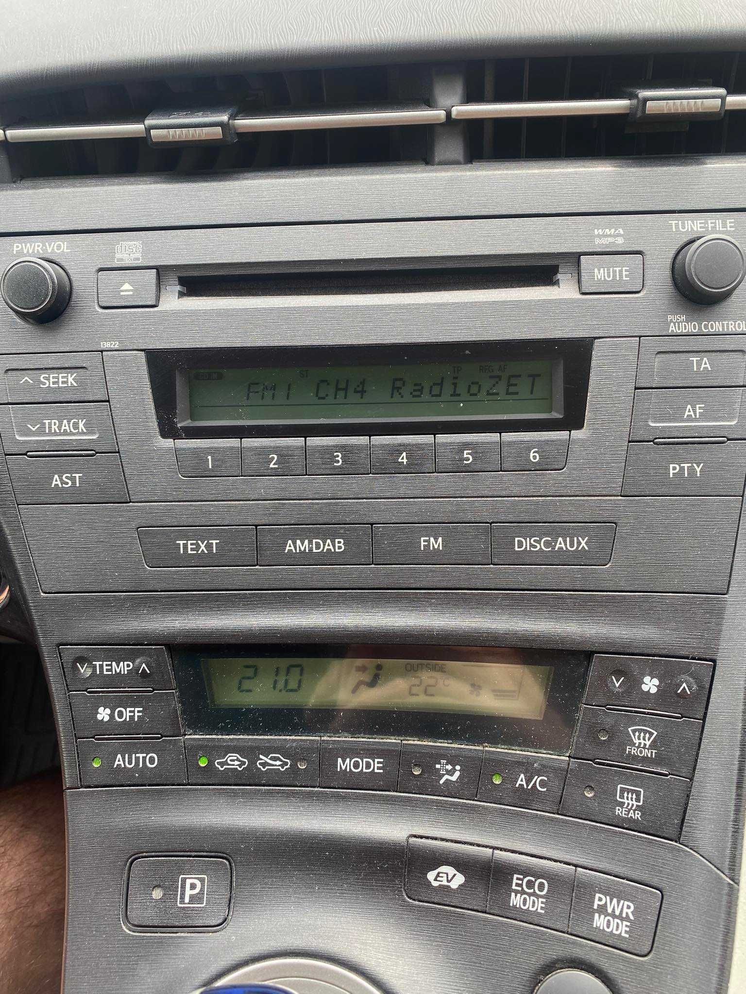 Radio CD oryginalne toyota 3 prius III (08-15r.) sprawne Białystok OK