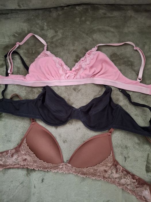 Zestaw biustonoszy 70b