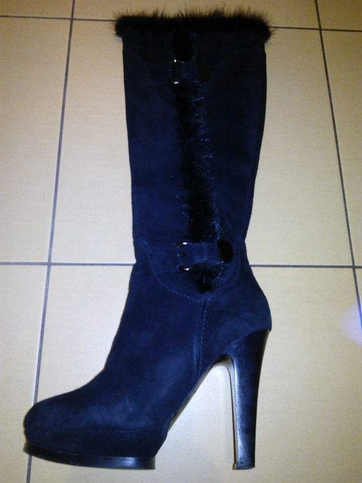 Чоботи жіночі зимові замшеві, розмір - 37.