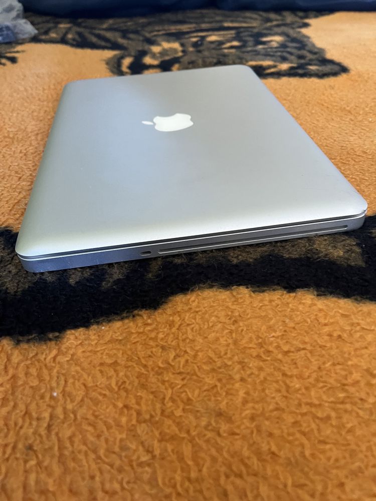 Macbook pro (13-inch, late 2011)