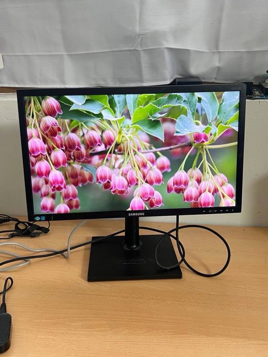 Монітор Samsung / 24” / Full HD / TN / 60 Гц