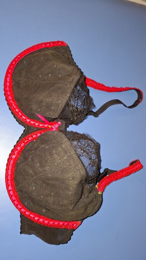M&S miękki na fiszbinach 80F