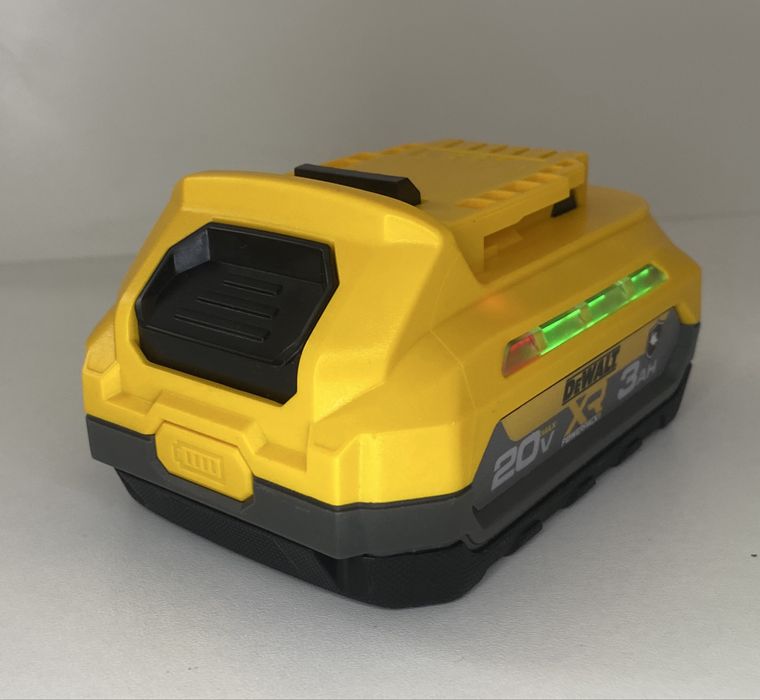 Акумулятор Dewalt PowerPack XR 18v/20v Tabless  3ah (3000mah)