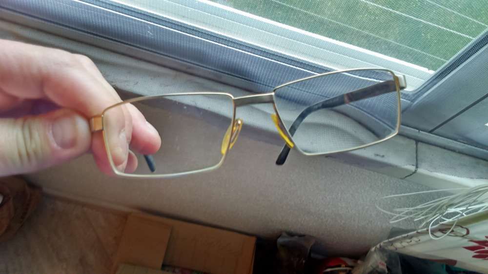 Armacao de oculos porche