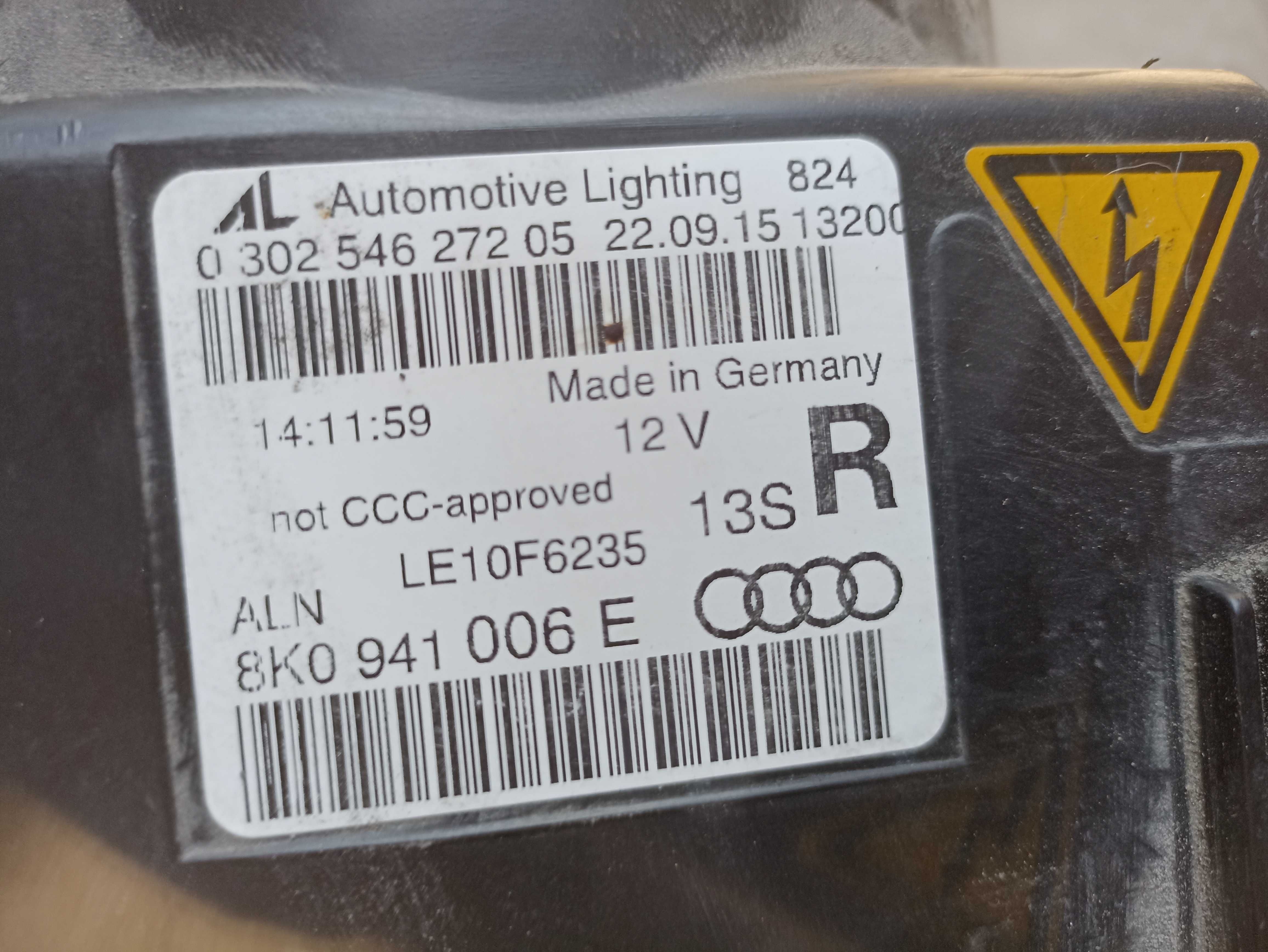 Reflektor prawy Audi A4 B8 Lift Lampa Prawa USA  941006 E