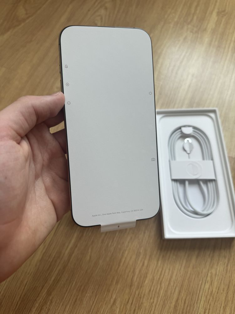 Iphone 16 Pro Max de 256gb com fatura e garantia ( Novo)